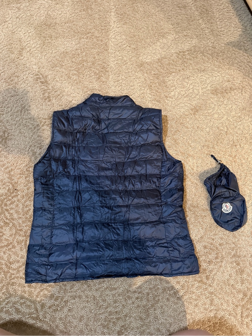 Moncler Liane Puffer Gilet Jacket in Navy Size 3 - Picture 14 of 16